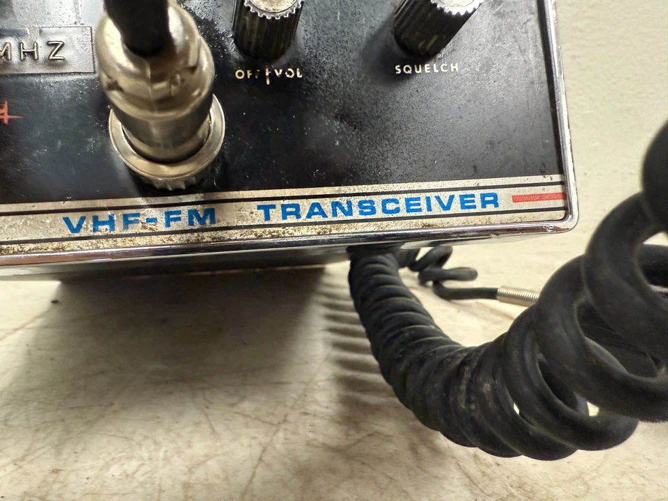 Vintage Regency BTL-301 FM Transceiver – Low-Band Single Channel Radio Red Cross - Image 3 of 4