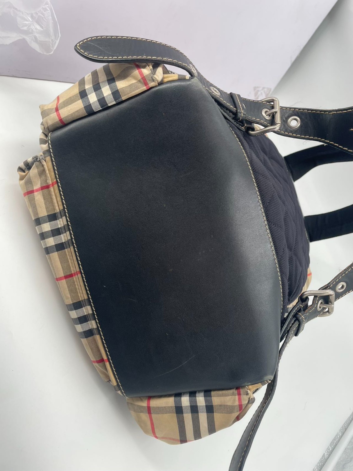 BURBERRY large checkered backpack - image 7