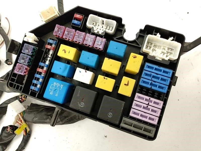 Hyundai Tiburon  Wiring Miscellaneous Pigtail Ends Fits 2004-2008 04 05 06 07  - Image 3 of 4