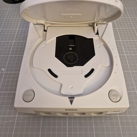 Sega Dreamcast Console with Region Free BIOS & Controllers for Spares or Repair