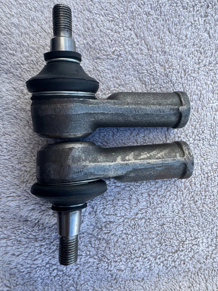 1968-1976 Triumph TR6 Pair Tie Rod Ends Used - Image 4 of 4
