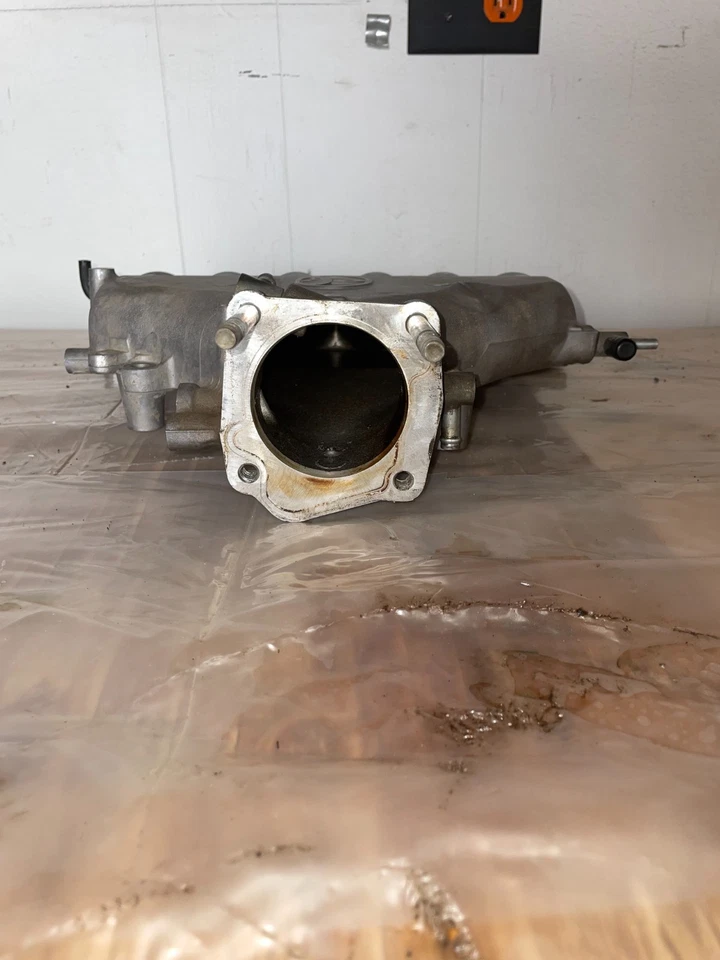 Toyota 4Runner Sr5 1996-2002 colector de admisión superior Foto 3 de 3