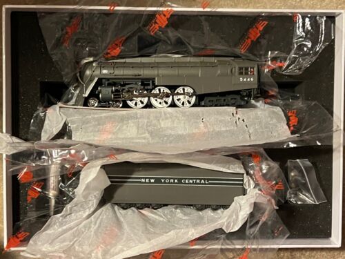 HO MTH New York Central 4-6-4 Dreyfuss Steam Engine. Mint condition! - Picture 2 of 9