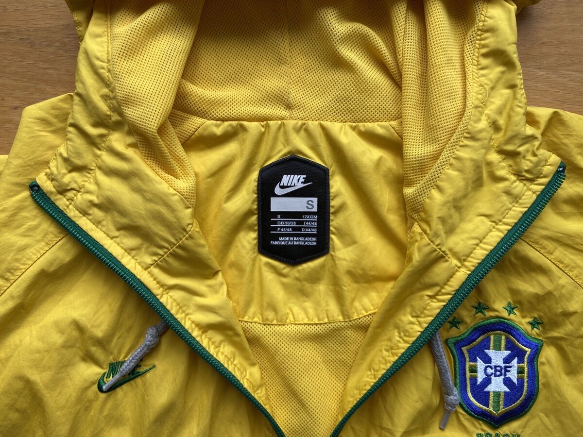 BRAZIL FOOTBALL SOOCER FULL ZIP HOODED JACKET NIKE 269459 BRAZIL FOOTBALL SOOCER FULL ZIP HOODED JACKET NIKE 269459