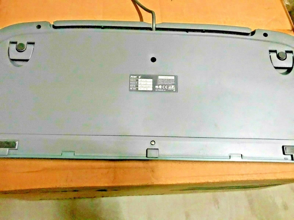 RARE VINTAGE 1996 ACER ASPIRE 6511-HW WINDOWS PS2 EMERALD COLOR KEYBOARD DS - Image 3 of 4