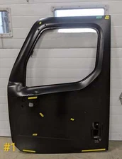 Damaged (4 Hr.) Western Star 49x, 47X, 57X LH Cab Door Shell - P/N A18-74435-002