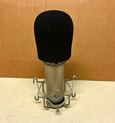 Neumann U 89 Large Diaphragm Condenser Mic, Multi-Pattern, XLR, Silver
