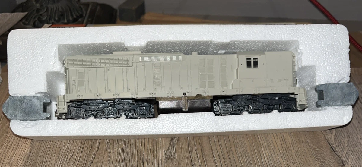 Con-Cor HO Scale Model Railroad Locomotives for sale | eBay