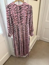 Rixo Pinl & Black Emma Tiger Silk Long Sleeve Midi Dress Size Small 8-10