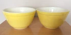 2 vintage Pyrex 401 small golden yellow nesting mixing bowls 3 Cup
