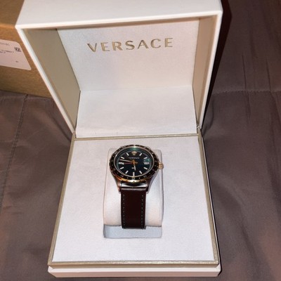 Versace Men's Hellenyium Quartz Watch V11090017 Green Dial BRAND NEW
