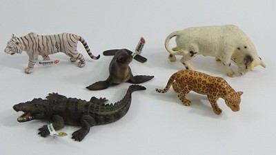 Lot of 5 Schleich Animal Figures Tiger Bull Seal Alligator #990