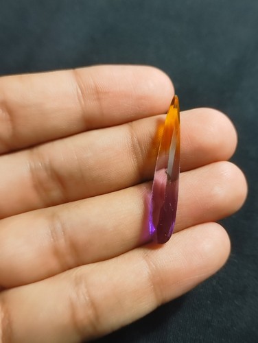 Amethystfarbene klare Quarz-Doublets (35 mm) mit lebendigen Lila-Farbtönen - Bild 5 von 5
