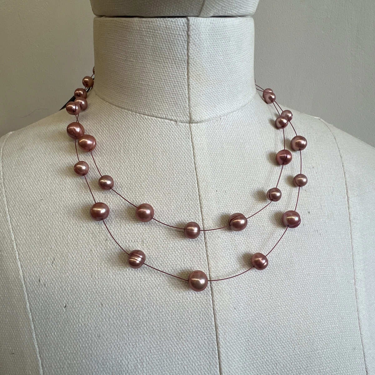 Floating Pearls Necklace