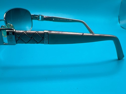 Occhiali da sole Fendi pelle argento FS5021 61/16/042 125 nuovi vecchio magazzino - Foto 6 di 12