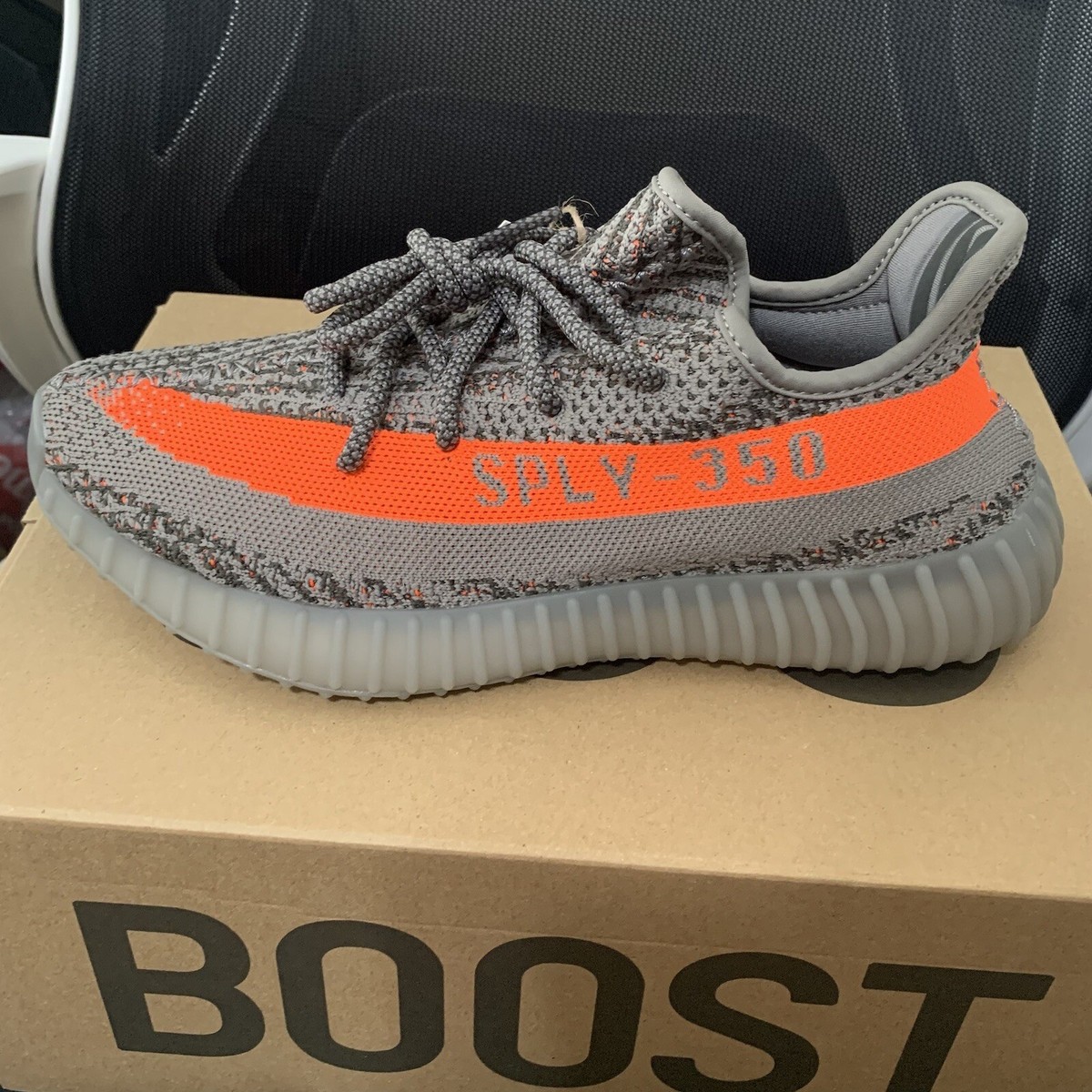 Size 7.5 - adidas Yeezy Boost 350 V2 Low Beluga Reflective