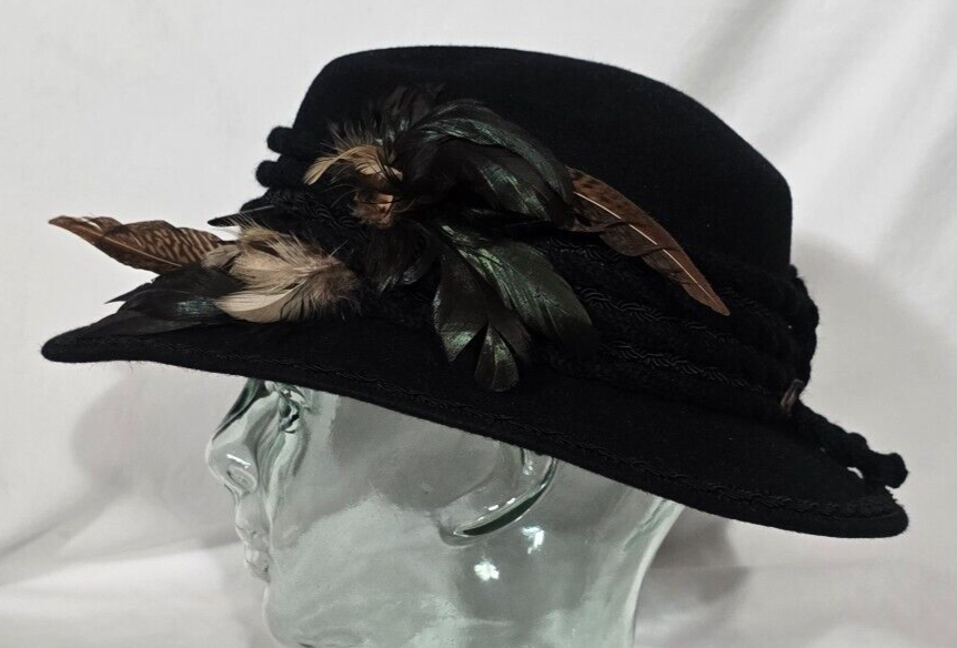 Vintage MAYSER Modell Womens Hat - Black (Feathers) - 22 1/2\