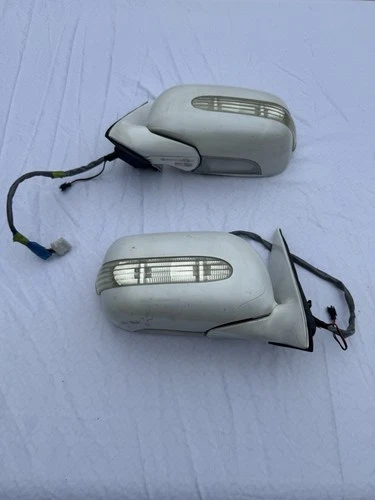 Lexus LS430 2001-2006 Side Mirrors Set W/ Marker Lights