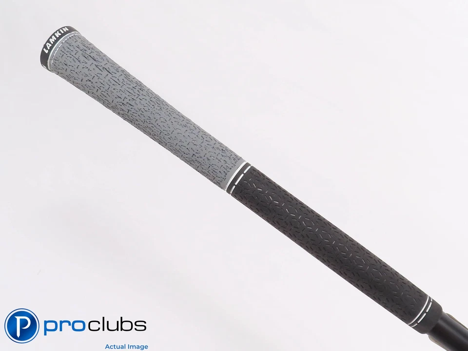 New! Mizuno ST-X 230 10.5* Driver w/HC - UST Mamiya Helium 4F2 Senior - 459786 - Image 4 of 4