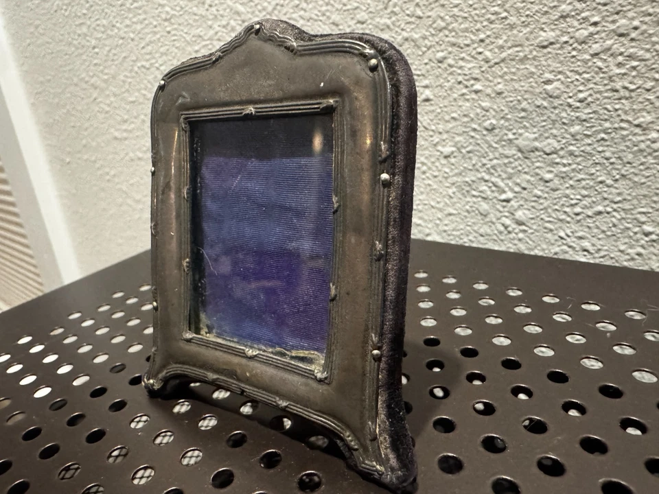 "Antiguo marco de fotos victoriano de plata esterlina de terciopelo ornamentado 3X3,5""" Foto 4 de 4