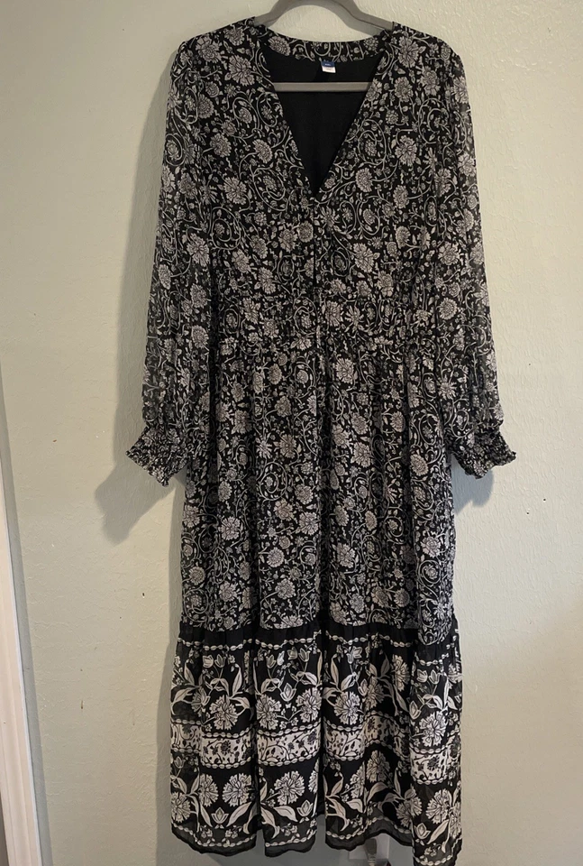 Vestido maxi Old Navy cintura definida preto branco manga comprida XXL boho camponês - Imagem 2 de 4