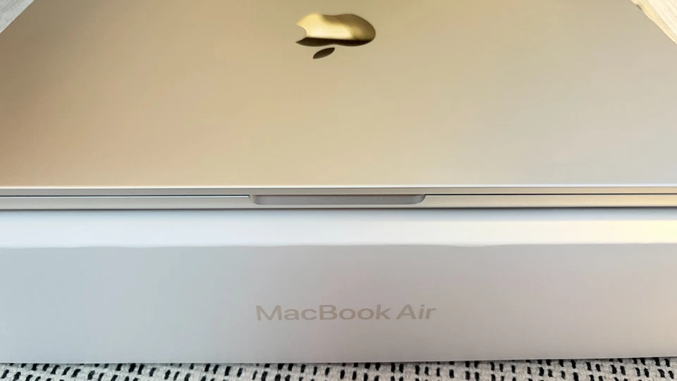 Apple MacBook Air 13" M2 · 24GB · 512GB, Foto 2 von 5