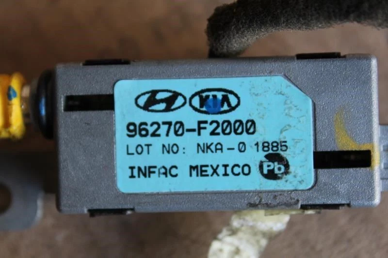 2017 2018 2019 2020 HYUNDAI ELANTRA АНТЕННЫЙ УСИЛИТЕЛЬ 96270-F2000 - Изображение 3 из 4