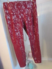 pre-owned women's active wear leggings Avia Size XL burgundy/silver