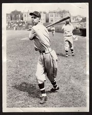 1930 BABE HERMAN Early Vintage Baseball Photo