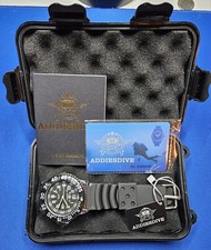 Orologio al quarzo Addiesdive 44MM stile Luminox cinturino gomma nero con cassa rigida nuovo