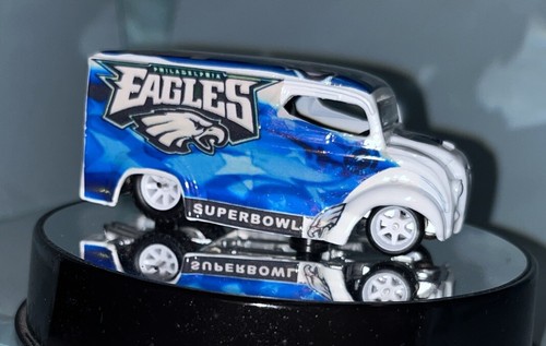 "Custom Made" Hot Wheels Dairy Delivery Super Bowl Champions Eagles Real Riders - Picture 2 of 7