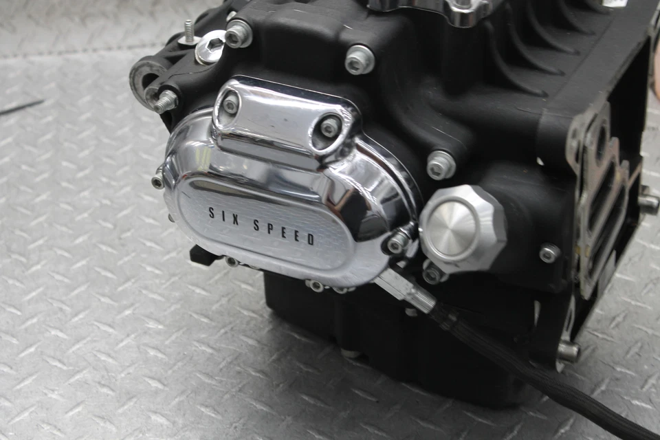 Harley-Davidson Dyna Super Glide 2011 personalizado EFI FXDCI motor transmisión Foto 4 de 4