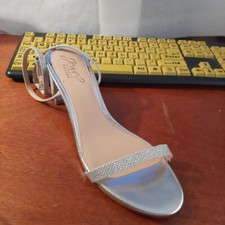 Jewel Badgley Mischka Danni II Heeled Jeweled Sandal Silve Size 8 New Defect