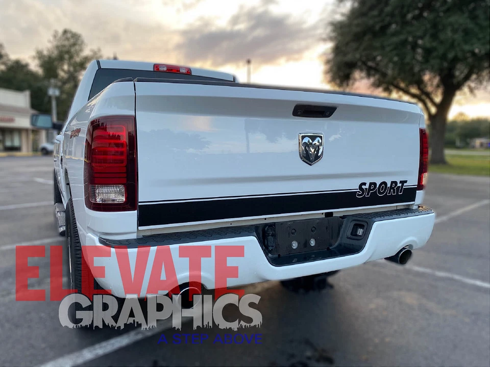 Calcomanías adhesivas de vinilo con gráficos de rayas de puerta trasera Boss 2009-2018 para Dodge Ram 1500 Foto 3 de 4