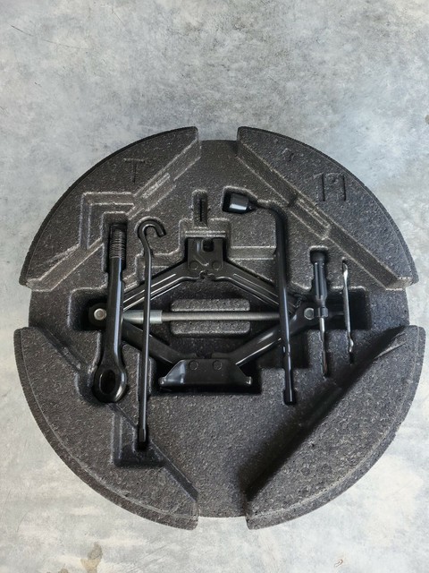 2014 2015 2016 HYUNDAI EQUUS SPARE TIRE JACK TOOL KIT EMERGENCY ...