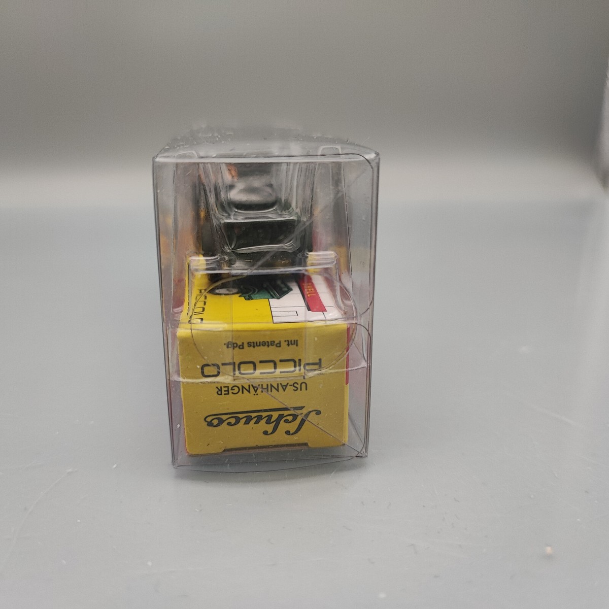 Schuco Piccolo Willy´s Jeep mit US-Anhänger - Militärfahrzeug 1:90