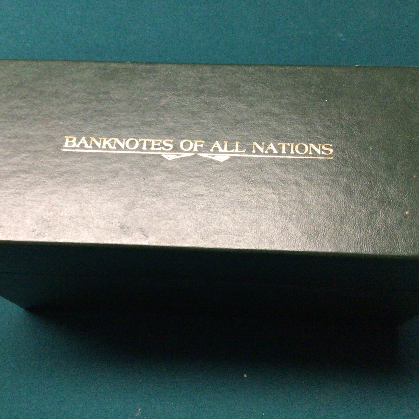 banknotes world paper money storage container BRAND NEW condition!