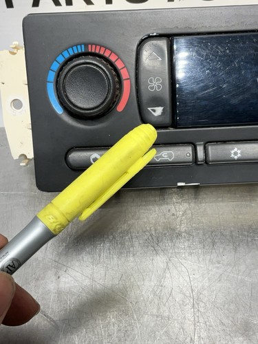 03-06 Chevy GMC Sierra Silverado Yukon Climate Control Unit Temp A/C PN 10367041 - Picture 5 of 8