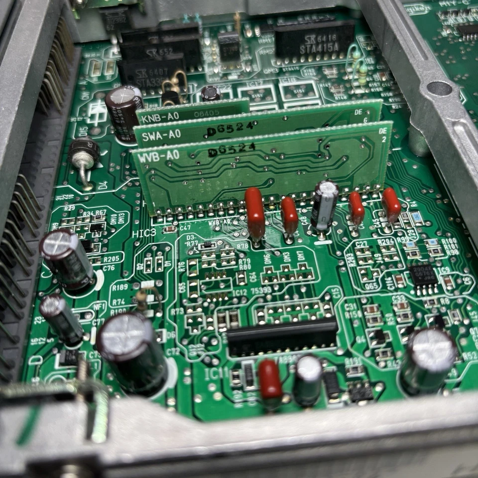 Módulo de control informático del motor Acura Integra 1996 ECU ECM OEM 37820-P75-A52 Foto 3 de 4