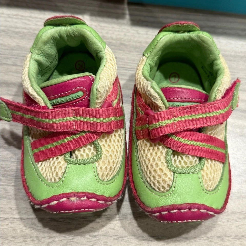 Zapatos de bebé Stride Rite en verde y rosa talla 1 mes etapa de gateo Foto 4 de 4