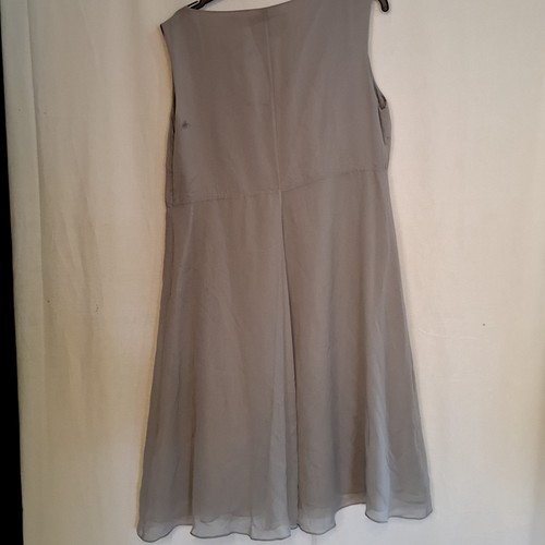 Fenn Wright Manson Silk Chiffon Rose Detail Dress Size 18 Cloud Cream - Picture 12 of 15