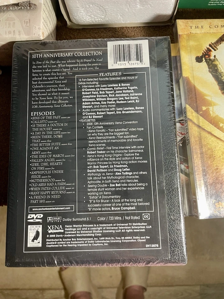 Xena Warrior Princess 10th Anniversary Collection 7-Disc DVD Box Set 7592 Foto 3 de 3