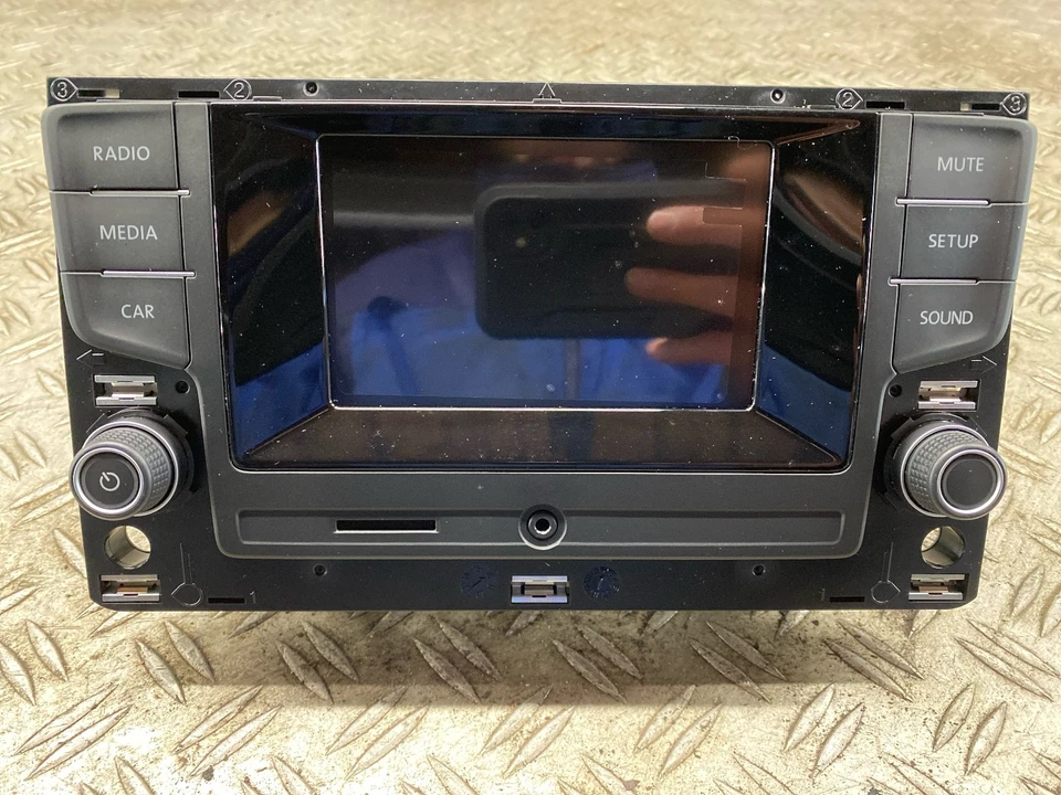 18656 VW Golf 7 VII Sportsvan, Touran 5T Radio Composition Touch DAB+ 510035887A - Bild 1 von 4