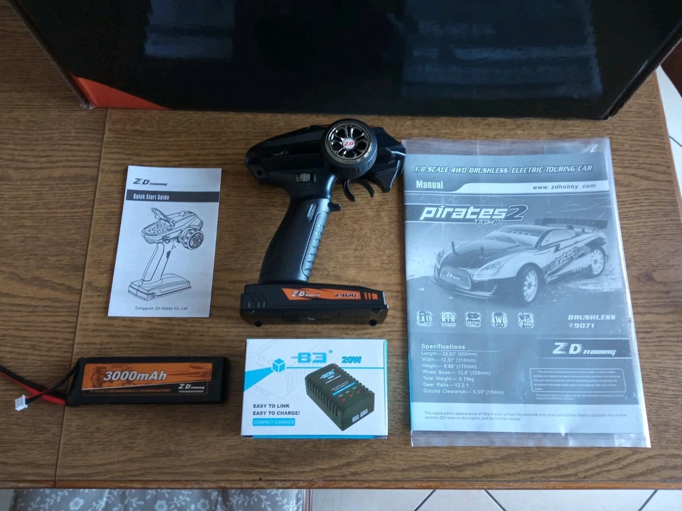 *NEW IN BOX* 1/8 BRUSHLESS 4WD FORD FIESTA RALLY CAR RC - Immagine 3 di 4