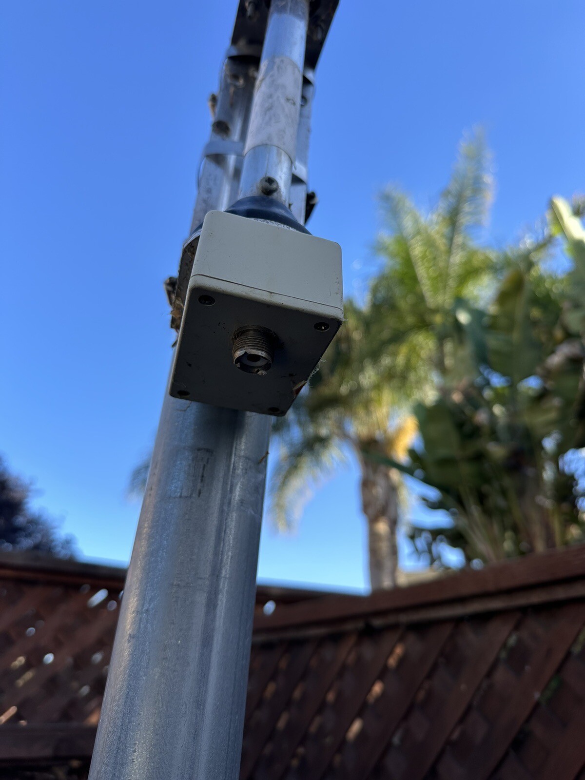 Ham Radio ANTENNA SE HFX80 VERTICAL RADIAL FREE ANTENNA 80 TO 6 METRES