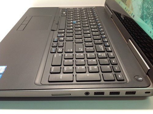 Dell Precision 7510 15.6", XEON-E3-1545 v5, 2.9GHz, 64GB RAM, 1TB NVMe, Win11Pro - Picture 5 of 12