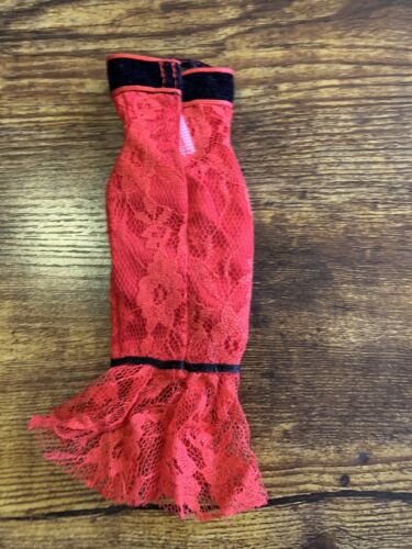2008 Barbie Doll Fashion Fever Awards Night Red Lace Dress #N7478 - Picture 2 of 2