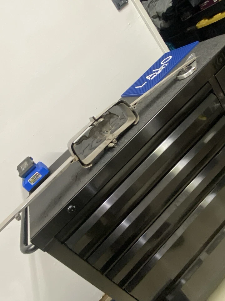 Mustang Grill Emblem 1967 Foto 3 de 4