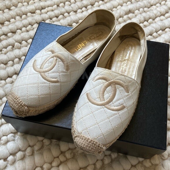 Espadrilles Beige Chanel Espadrilles Greece CHANEL Beige/Black