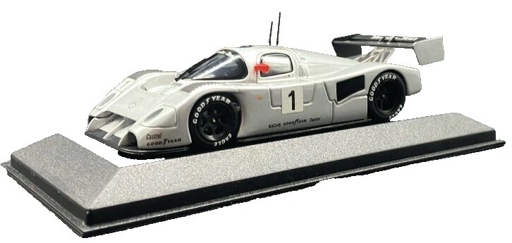 Hierro Fundido MINICHAMPS 1:43 autos de carrera diecast
